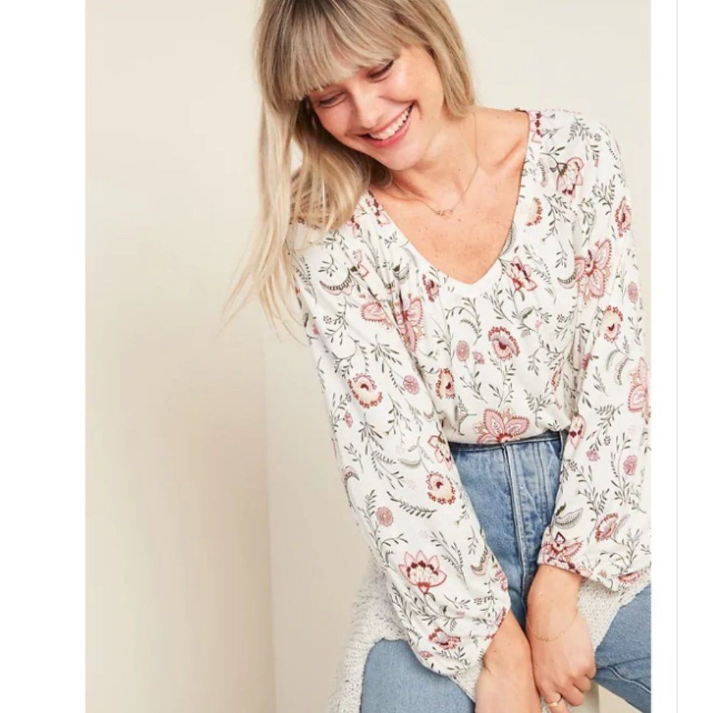 NWT Old Navy Loose Jersey-Knit Floral Blouse